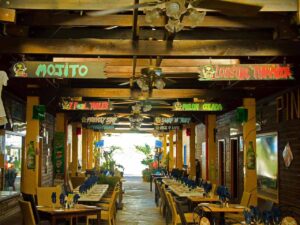 Pineapple Pete's St. Martin