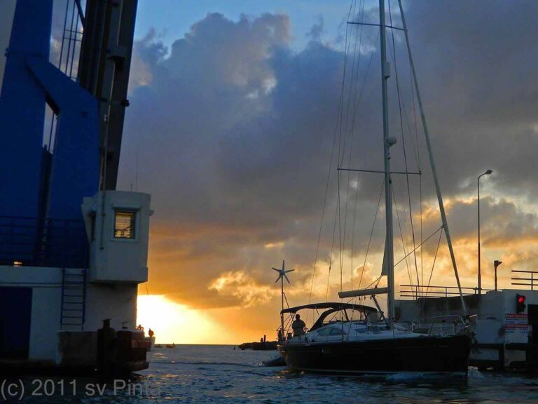 Zanshin I coming into the Lagoon