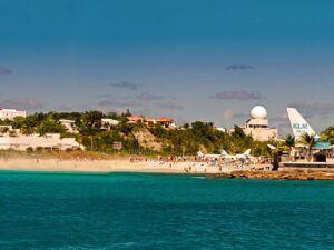 KLM 747 takeoff sandblast