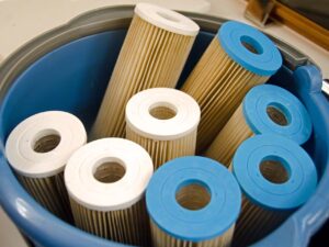 Waterfilters soaking in bleach