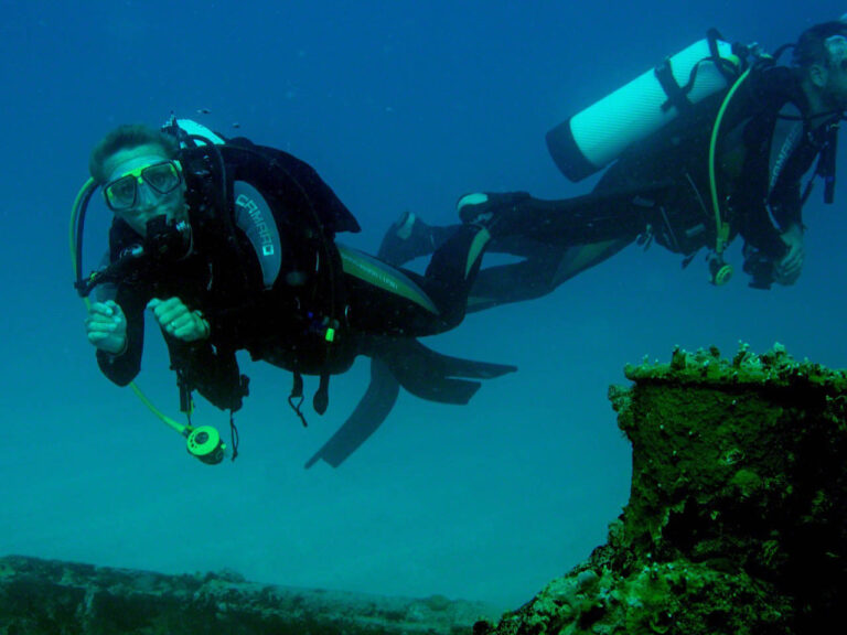 Carmen at the tugboat