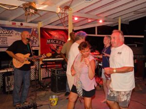 Dancing to the Elmtones