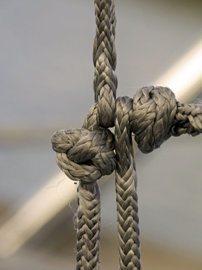 Making a Soft Shackle - Extreme Closeup