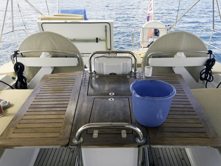 Cockpit table fixup - Cleaning