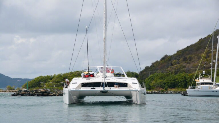 Zingara leaving the dock