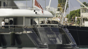 Mariu after dropping chain