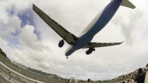 Air Caraibes A333 landing