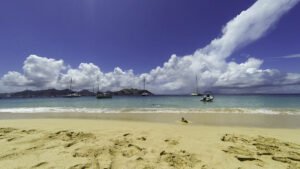 Tintamarre looking at St. Martin