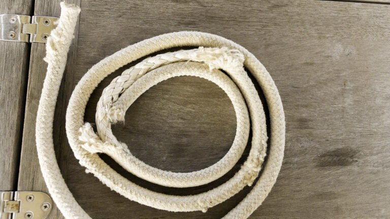 Outhaul chafed spots