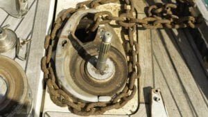 The winch sensor stopped working, due to the magnetic pickup being clogged by rust from my very rusty chain. I repaired the system but it soon developed the same problem from rust.