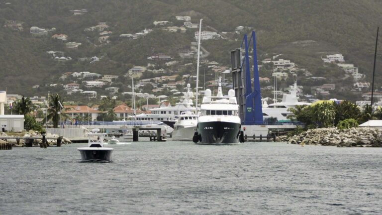 I left Sint Maarten on the 10:30 bridge heading to St. Barths