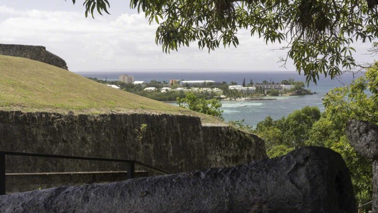 Fort Fleur d'epee entrance cannon