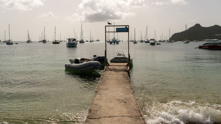 Bar and Laundry dock