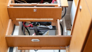 Removing old gel batteries