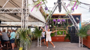 Photobombed at the Soggy Dollar