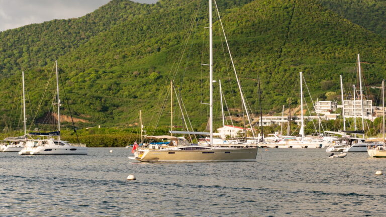 Zanshin anchored in the lagoon