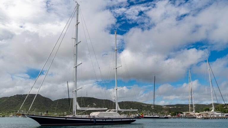 Abide backing into the dock